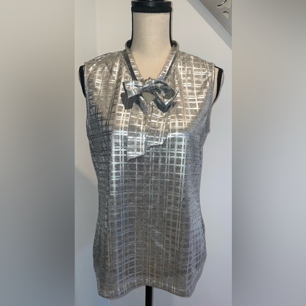 BY DESIGN SLEEVELESS NECK TIE  METALLIC/SILVER PLAID TOP SIZE LARGE PULLOVER